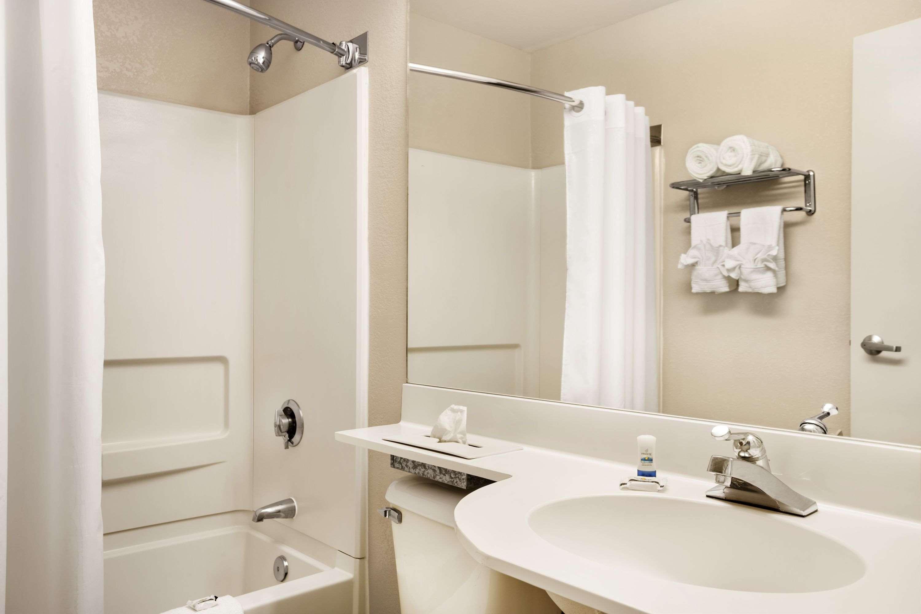Microtel Inn By Wyndham Louisville East Bagian luar foto